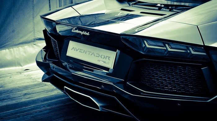 Lamborghini Aventador