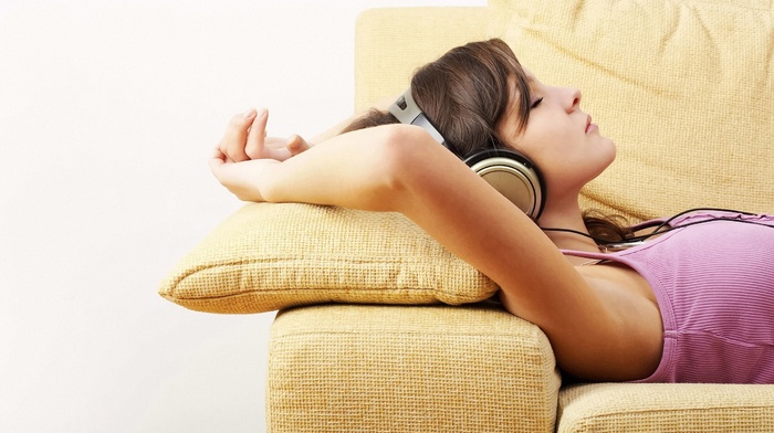 girls, headphones, music, couch