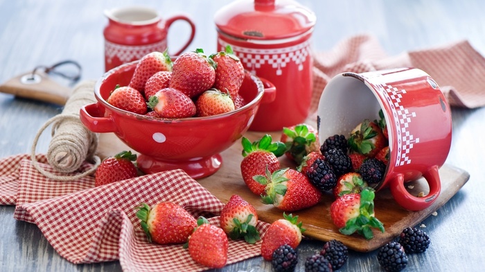 berries, strawberry, delicious, summer