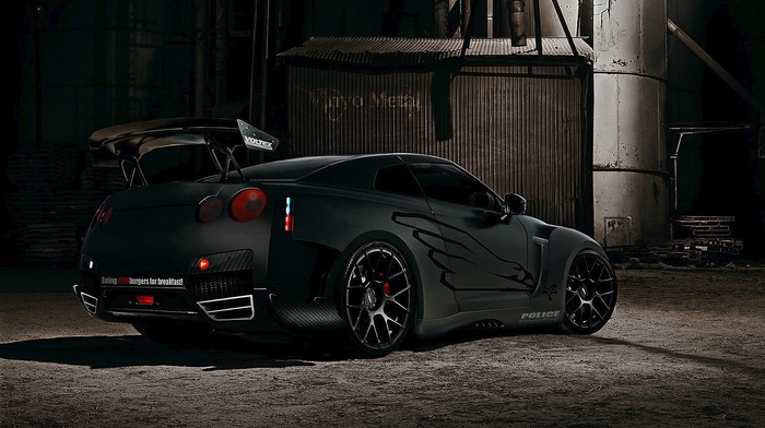 Nissan GT, R