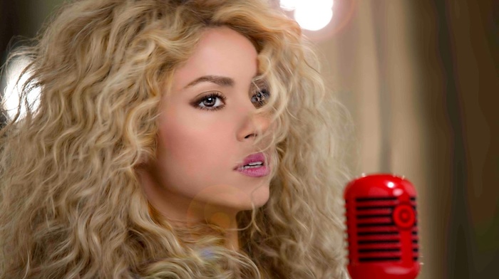 lips, Shakira, blonde, girls, long hair, sight