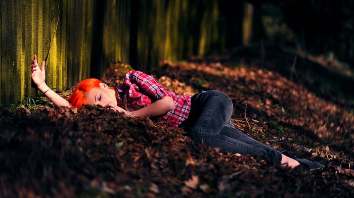 girl outdoors, redhead, orange hair, lying down, Aleksandra Zenibyfajnie Wydrych, girl, depth of field, plaid, closed eyes