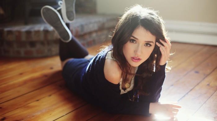 girl, girl indoors, face, brunette
