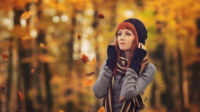 girl outdoors, redhead, girl
