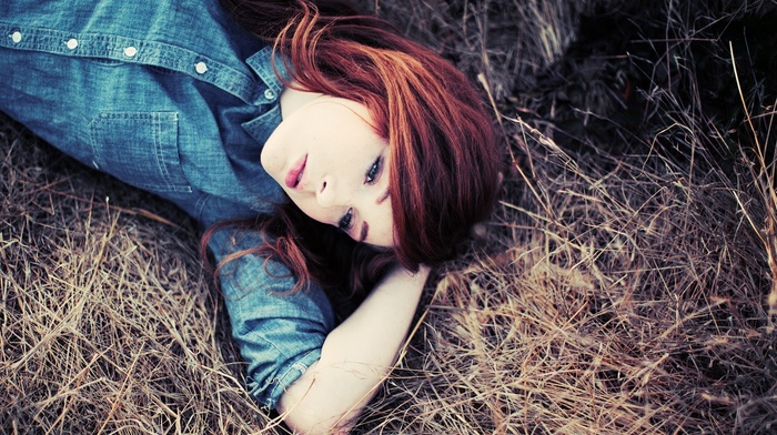 redhead, girl outdoors