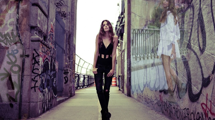 legs, Clara Alonso, black outfits, photo manipulation, black pants, graffiti, brunette, street