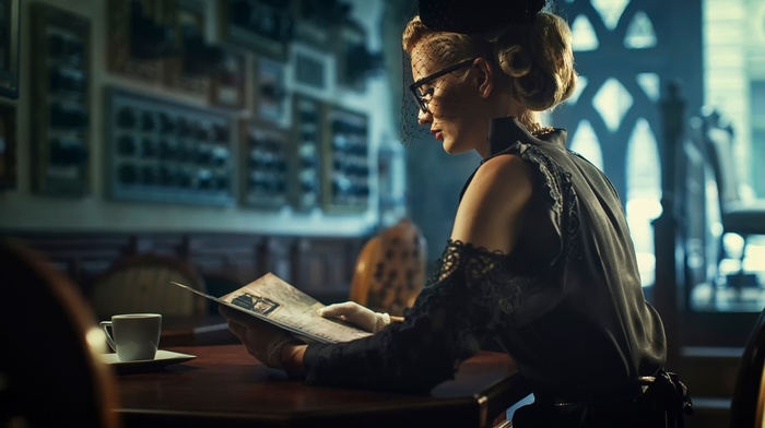 glasses