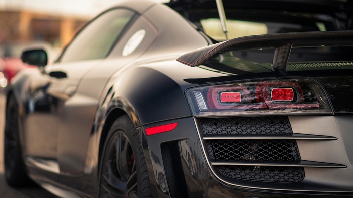 audi r8