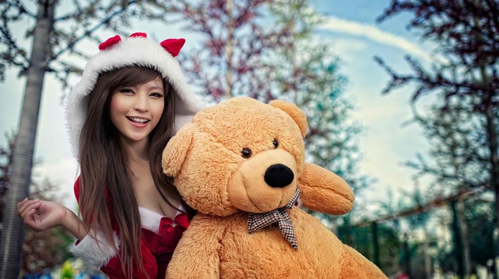 long hair, Asian, Santa costume, Agnes Lim