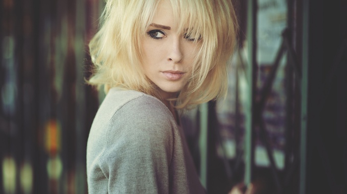 blonde, Alysha Nett