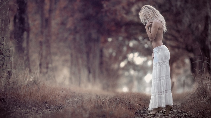 girl outdoors, white dress, fall, model, girl, barefoot