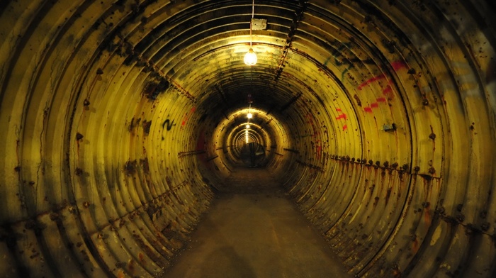 yellow, rust, circle, lightbulb, fans, tunnel, symmetry