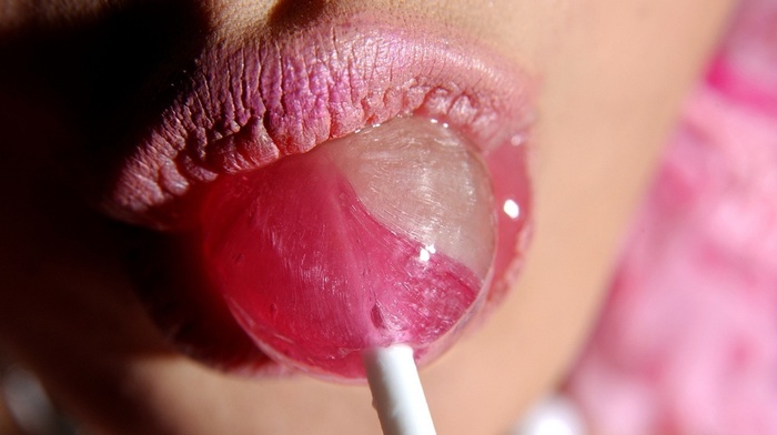 innuendo, closeup, juicy lips, lips, girl, lollipop