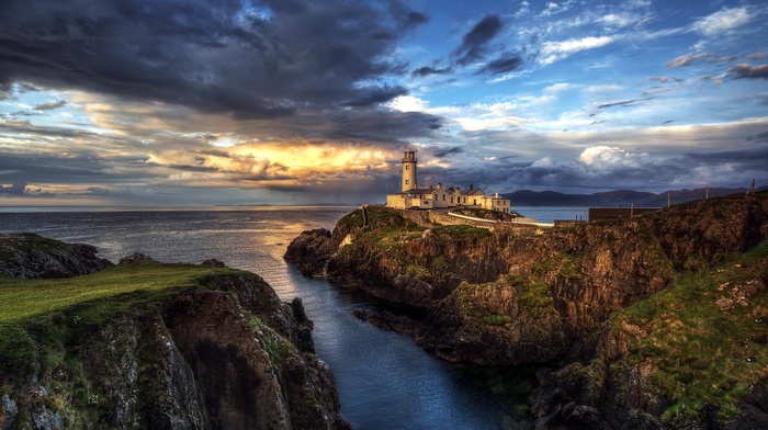 sea, grass, house, horizon, rock, nature, sunlight, landscape, lighthouse, Ireland, clouds, cliff, hill