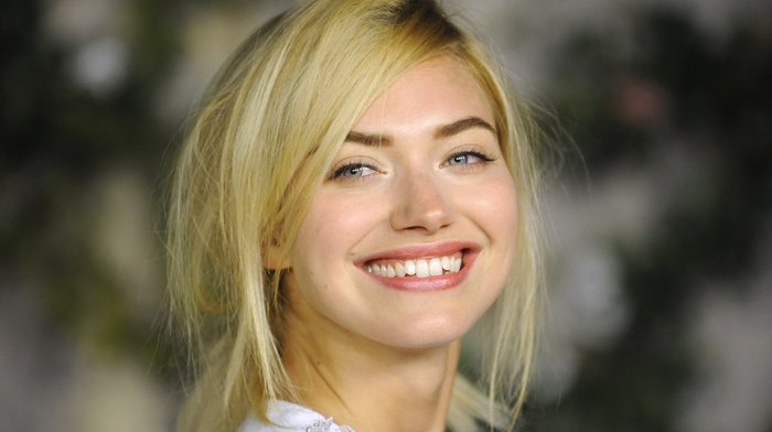 looking at viewer, girl, blonde, portrait, smiling, Imogen Poots