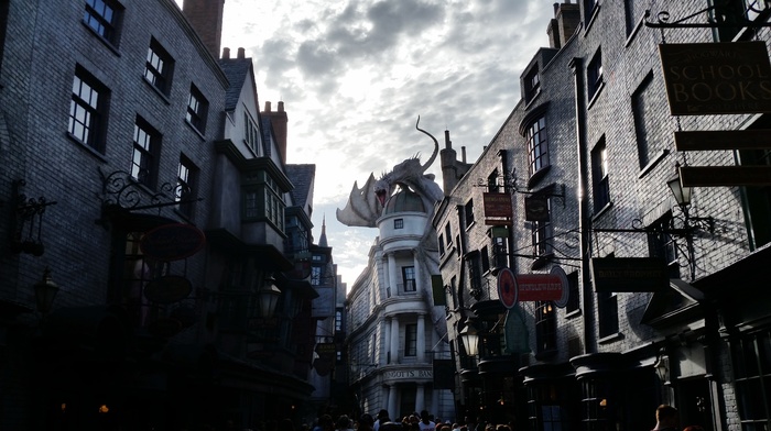 Universal Pictures, Florida, Harry Potter, dragon