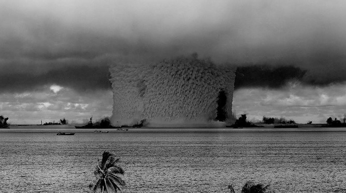atomic bomb, nuclear, multiple display, Bikini Atoll