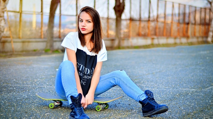 model, road, girl, skateboard, jeans