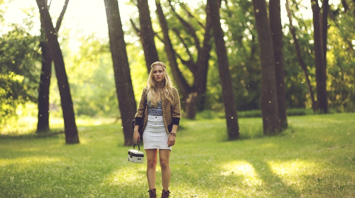 girl, Mattie Krall, blonde, nature