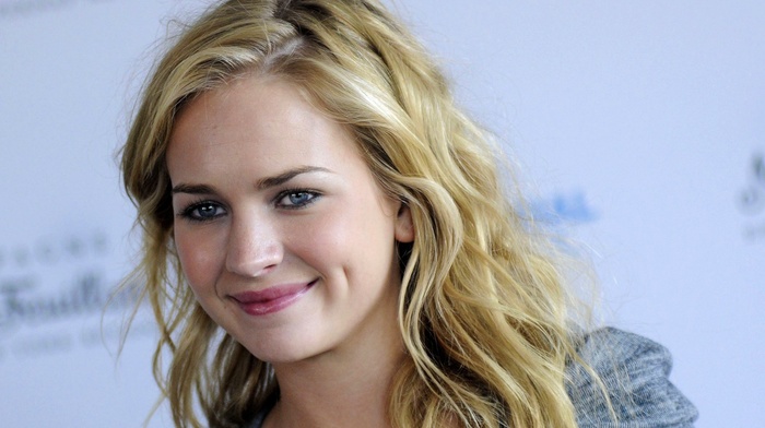 blue eyes, Britt Robertson, actress, blonde