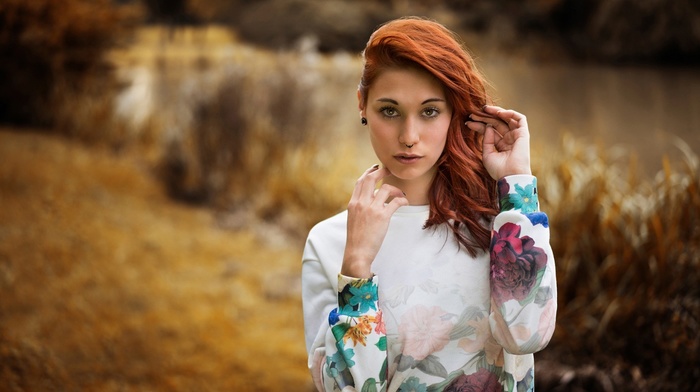 model, Victoria Ryzhevolosaya, girl outdoors, nose rings, girl, face, redhead, portrait
