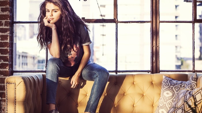 brunette, Selena Gomez, hand on face, girl, jeans, long hair, T, shirt, spread legs