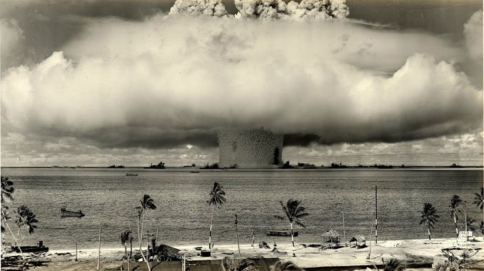 sea, bomb, bombs, atomic bomb, hydrogen bomb