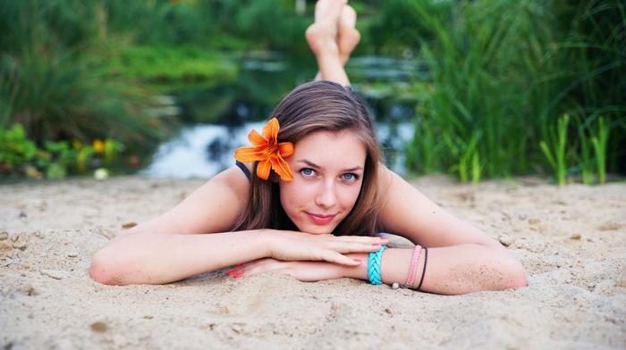 girl outdoors, blue eyes, girl