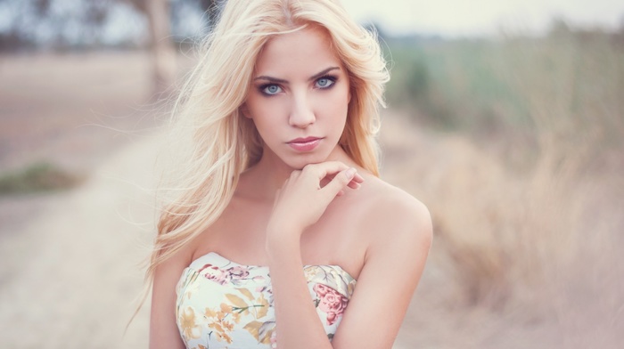 face, blue eyes, looking at viewer, bare shoulders, depth of field, blonde