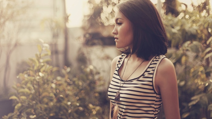 striped clothing, Asian, depth of field, tank top, necklace, side view, short hair, brunette, profile