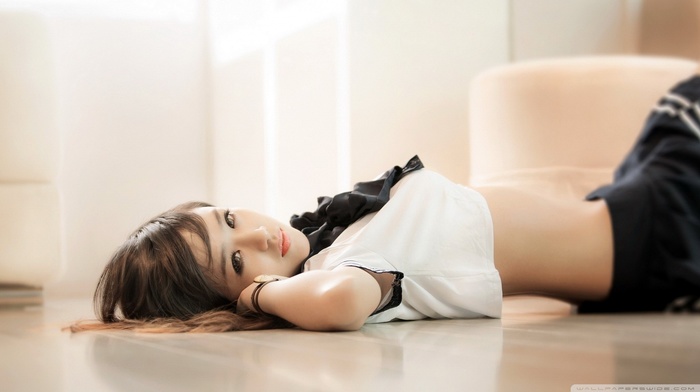 Asian, girl, lying down