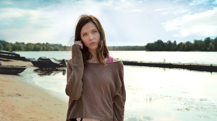 brunette, girl outdoors