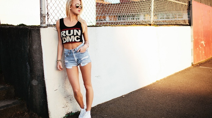 blonde, jean shorts, portrait, girl with glasses, girl, looking away, T, shirt, sneakers