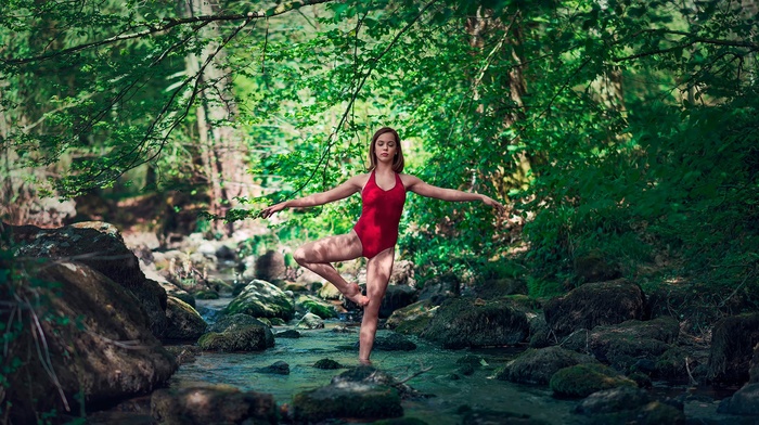 girl outdoors, model