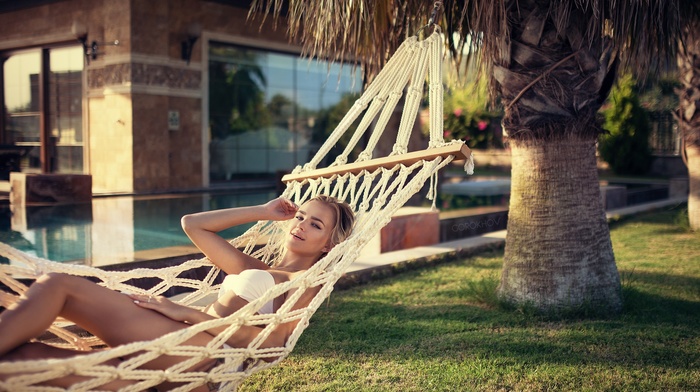 summer, bikini, Alena Emelyanova, smiling, hammocks, model, Ivan Gorokhov, blonde, girl, palm trees