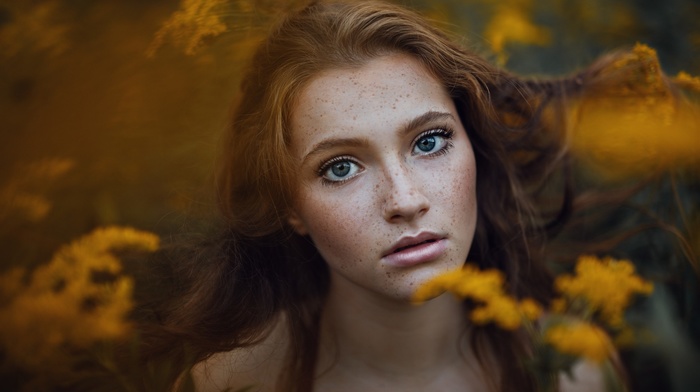 brunette, model, girl, blue eyes, portrait, face, freckles, depth of field