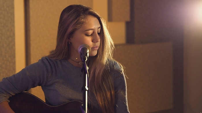 Lia Marie Johnson