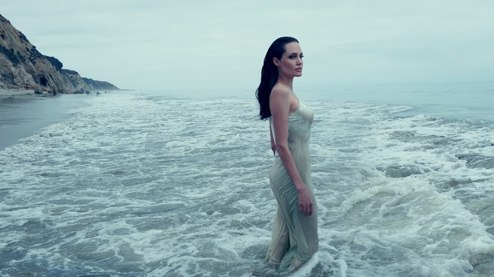 Angelina Jolie, actress, girl outdoors
