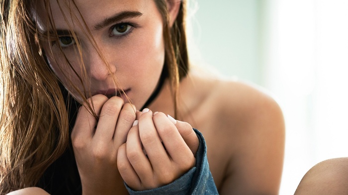 zoey deutch, finger on lips, bare shoulders, looking at viewer, model, brunette, hair in face, girl, legs, open mouth, long hair, shirt