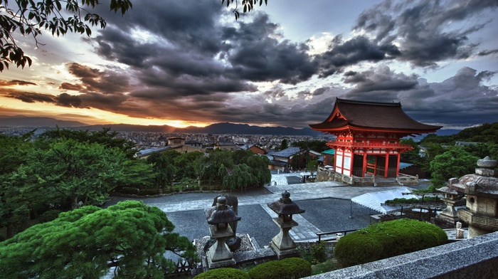 clouds, Japan