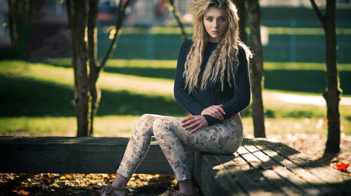 portrait, blonde, sitting, girl