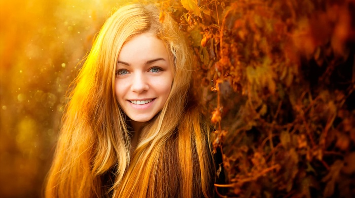 girl outdoors, model