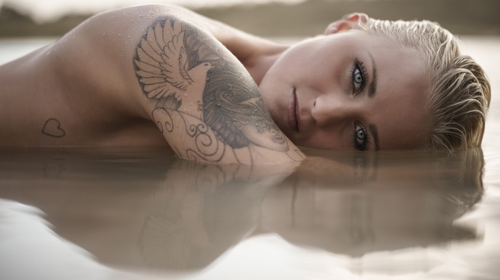 Thomas Mark Jensen, blonde, nude, wet body, tattoo, water, girl, wet hair