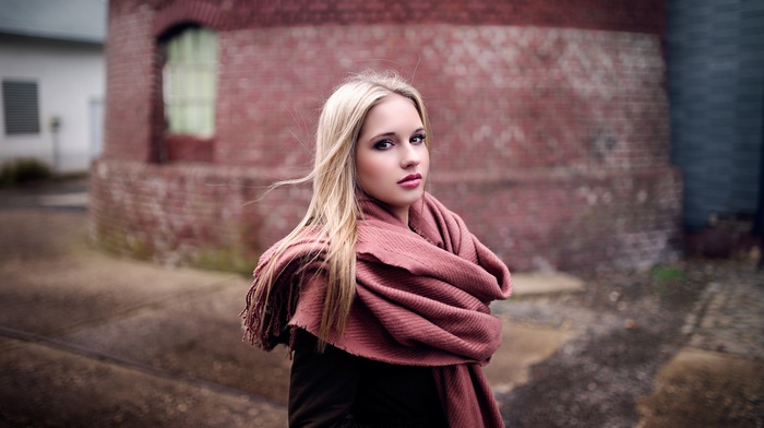 scarf, girl, fall, brown eyes, portrait, model, girl outdoors, blonde, depth of field
