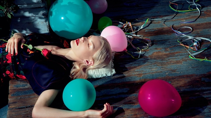 wooden surface, balloons, Jessica Stam, rose, open mouth, dress, long hair, sleeping, shadow, red lipstick, model, blonde, flowers, closed eyes, lying on back, girl