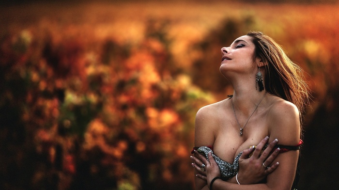 bare shoulders, Laurent Kac, earrings, girl outdoors, model, closed eyes, necklace, cleavage, boobs