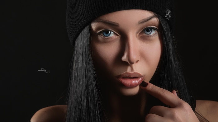 girl, black background, closeup, blue eyes, face