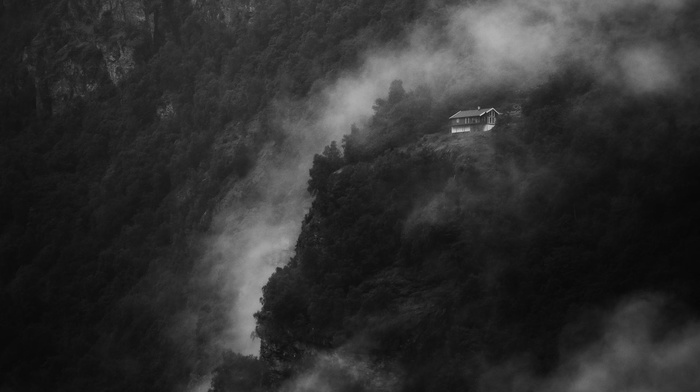 house, Norway, monochrome, cliff, trees, landscape, mist, alone, Geiranger, mountain, nature