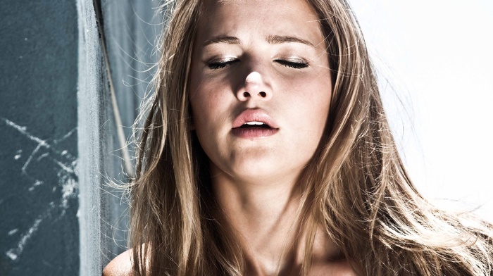 girl, Jennifer Lawrence, closed eyes