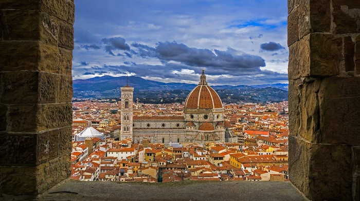 bricks, building, window, history, Santa Maria del Fiore, old building, hills, Italy, rooftops, architecture, clouds, church, city, Florence, ancient